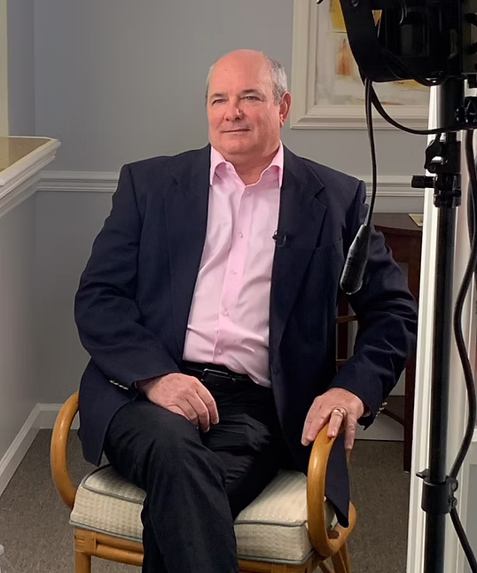 Dr. Curtis Schindeler headshot